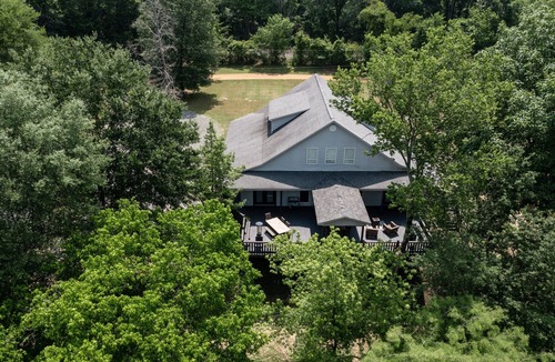 Alleene House | Running M Fish Camp: Sleeps 14 + Two Boat Slips