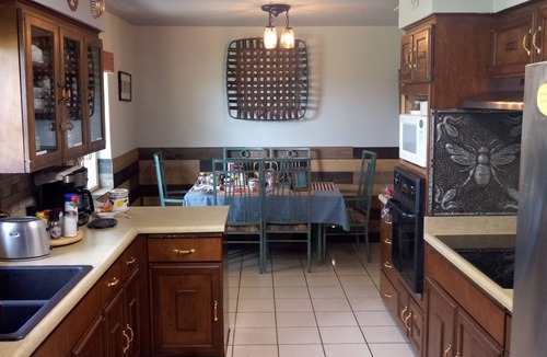 Dublin Bed & Breakfast | Rural Oasis - Cowboy's Private Room & Private Bathroom