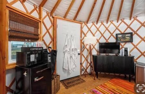 Woodway Cabin | Rustic Luxe Yurt- Unit #1