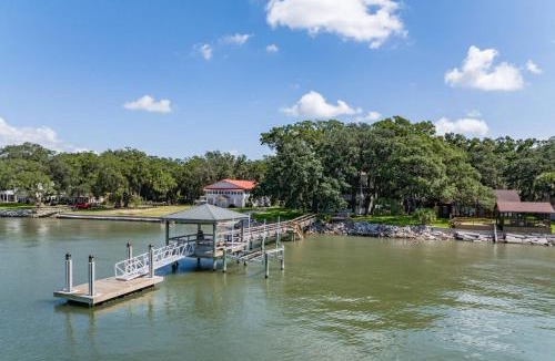 Saint Helena Island House | Saint Helena 129 Bay Point Road 1
