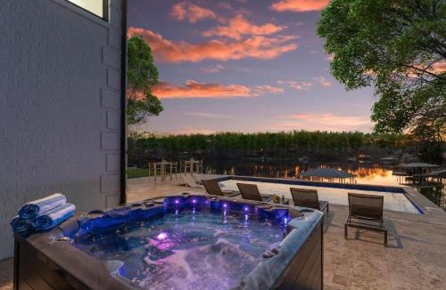 Mayhew House | Salience Path w/Heated Pool & Game Room