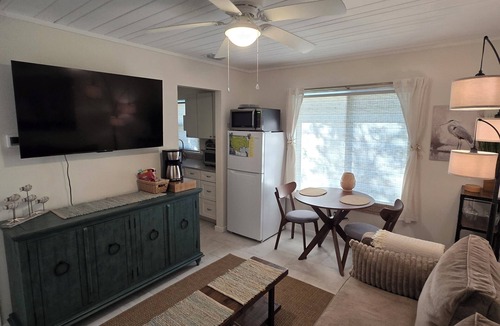 Panacea Cottage | SALT AIR AND SERENDIPITY Unit A