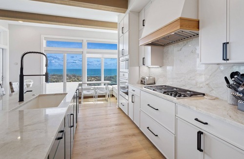 Ocean Sands House | Saltspray Sunrise: Oceanfront, Pool, Elevator OBX