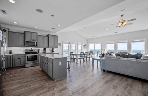 North Topsail Beach House | Salty Dawgs - 5BR, 5.5BA Oceanfront House on North Topsail Beach, NC