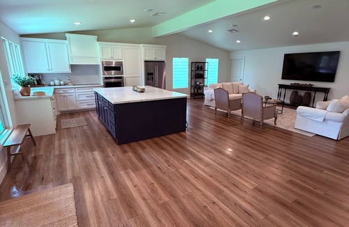 Brookeland House | Sam Rayburn Stunner - South End - Fully Remodeled, Water View, and Water Access