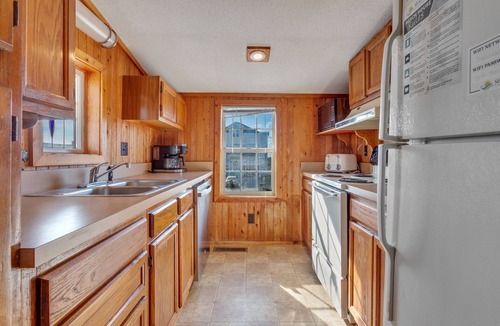South Nags Head House | Sandcastle - 500ft to Beach w/pool