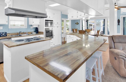 Garden City Cottage | Sandpebble Cottage