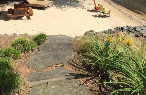 Mayhew Apartment | Sandy Beach Retreat on Popular Lake Norman Cove!!