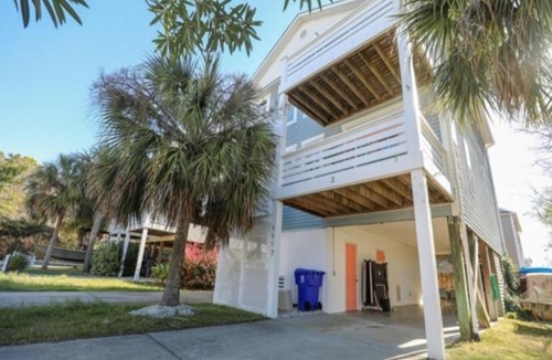 Carolina Beach House | Sandy Bottoms - relax, unwind, and enjoy all the beach has to offer home