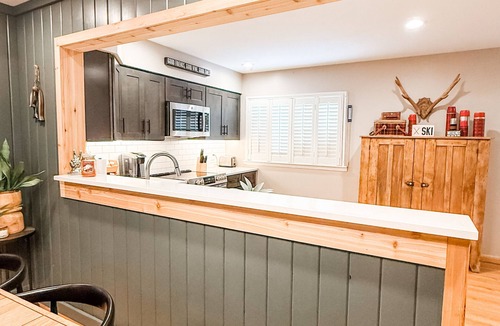 Thompsonville Cabin | SAUNA & Riverfront, 3-bed 2-bath, 175 ft on Betsie River, 1 mile to Crystal Mtn