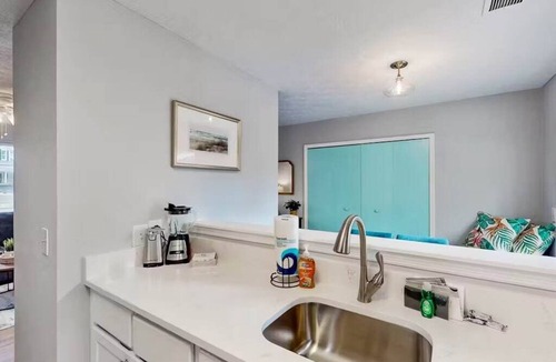 Whitemarsh Island House | Savannah Home, Firepit, Dog Friendly, Fenced Yard, Dogs OK