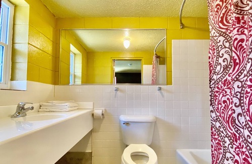 Garden City Hotel | Savannah Inn and Suites