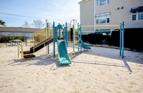 Vaught Apartment | Savannah Shores 12