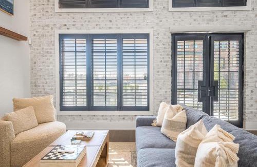 Hitch Village - Fred Wessels Homes House | Savannah Sunrise by Lucky Savannah
