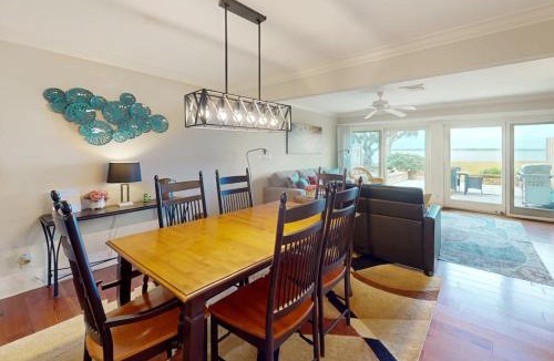 Harbour Town House | Schooner Court 705