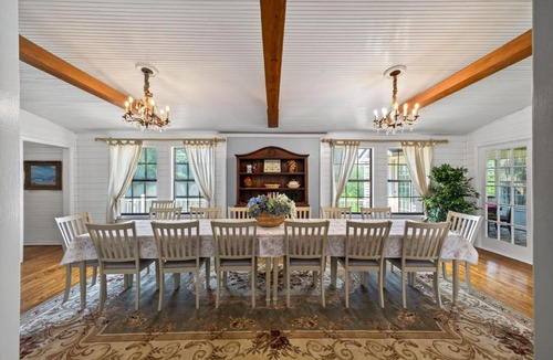 Oakland House | Schulenburg Ranch Retreat, Pond & Fire Pit