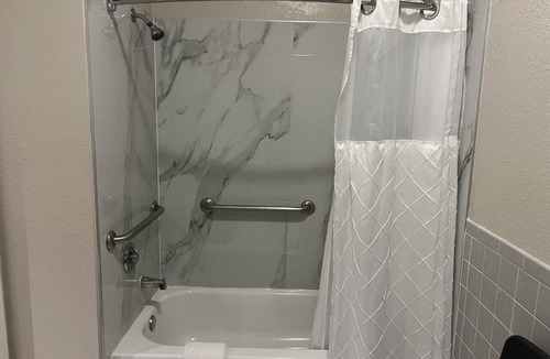 East Downtown Houston Hotel | Scott Inn Suites - Downtown Houston