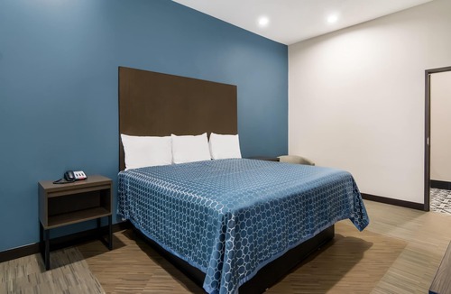 Forest Hill Hotel | Scottish Inns