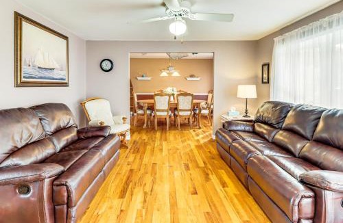 Valley Lee House | Screened Patio, Deck & Grill: Saint Inigoes Home!
