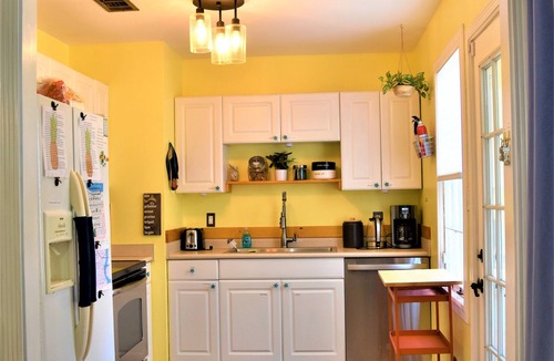 Thunderbolt Cottage | Screened Patio, Fenced Yard, & Pet Friendly!