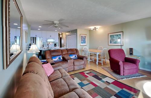 Wilmington Beach Apartment | Sea Colony #5A