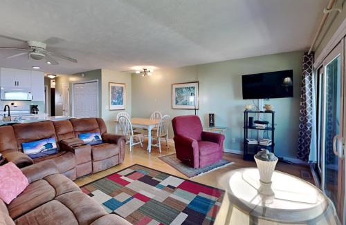 Wilmington Beach Apartment | Sea Colony #5A