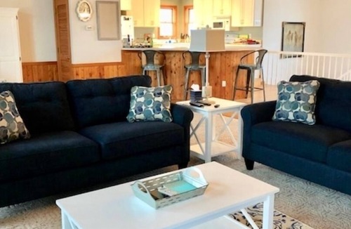 Corolla House | SEA-GO in Corolla, NC. OCEANSIDE! 4 min. walk to beach, PET FRIENDLY!