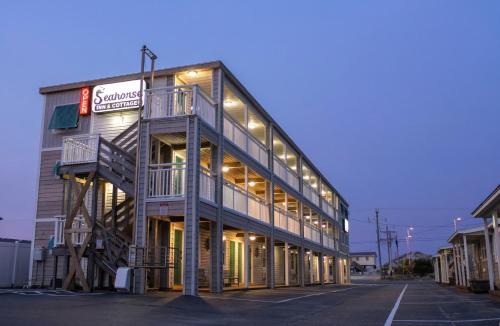 Nags Head Hotel | Sea Horse Inn and Cottages