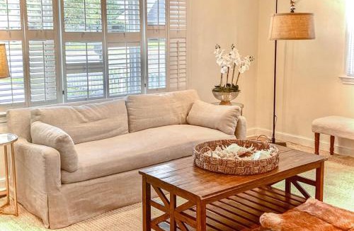 Dam Neck House | Sea La Vie