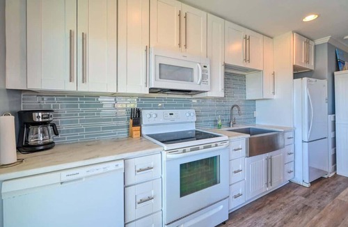 Topsail Beach House | SeaClusion House - Oceanfront Double Duplex - Dogs Allowed