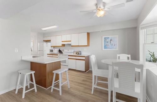 Buxton House | Seahorse| Dog-Friendly Buxton Townhouse Near Beach