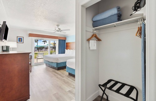 Neptune Beach Hotel | Seahorse Oceanfront Inn