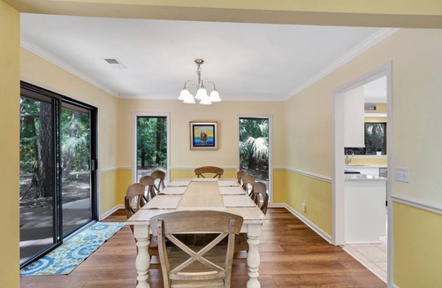 Sea Pines House | SeaPines, Ranch style home, Nicely updated, Great outdoor space, Pet friendly