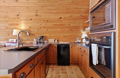 Sewanee Cabin | Secluded A-Frame Cabin w/Sunset Mountain Views