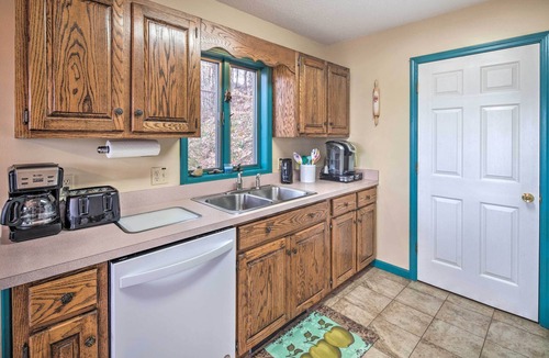 Burnsville House | Secluded Home w/Views in Burnsville: Hike & Ski!