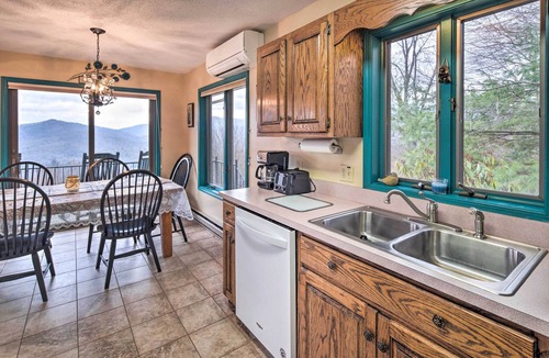 Burnsville House | Secluded Home w/Views in Burnsville: Hike & Ski!
