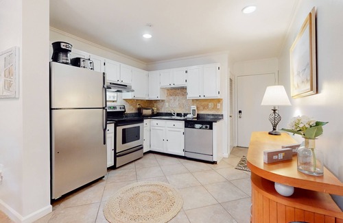 Palmetto Dunes Villa | Second-floor villa with multiple pools, hot tub, gym, tennis & beach access