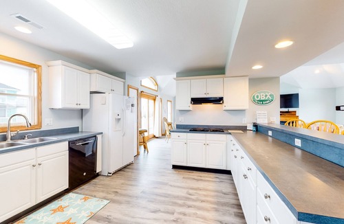Frisco House | Semi-oceanfront house near beach with private pool, hot tub & AC - dog-friendly