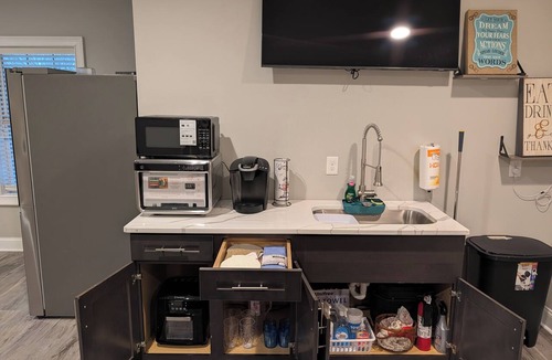 Loganville Apartment | Serene basement apartment in lovely Loganville