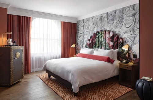 Chinatown Hotel | Serene DC Suites | 3 Units | Classic King | Gym Access | Near Metro