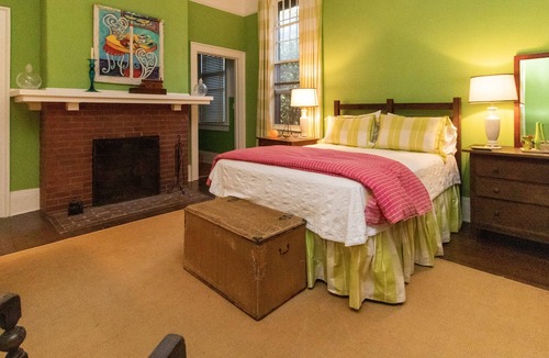 Flat Rock House | Serene Flat Rock Farmhouse Getaway