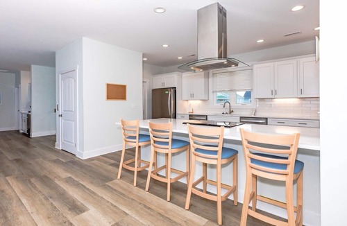 Surf City House | Shellebration - Luxurious 8 BR, 8 BA Oceanfront Home - Pool & Elevator!