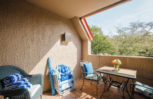 Shelter Cove Condo | Shelter Cove 1 Bdrm/2 Bath - Pet Friendly! Access to Beach & Pool!