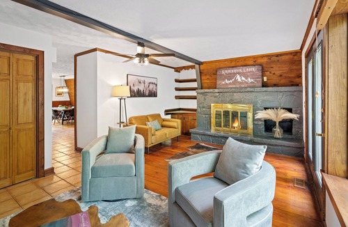Hood Cabin | Shenandoah Cabin w Hot Tub, Sauna & Fire Ring