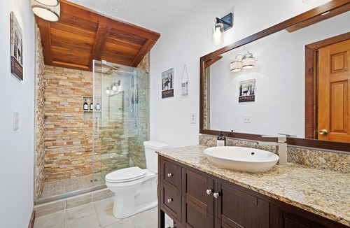 Hood Cabin | Shenandoah Cabin w Hot Tub, Sauna & Fire Ring