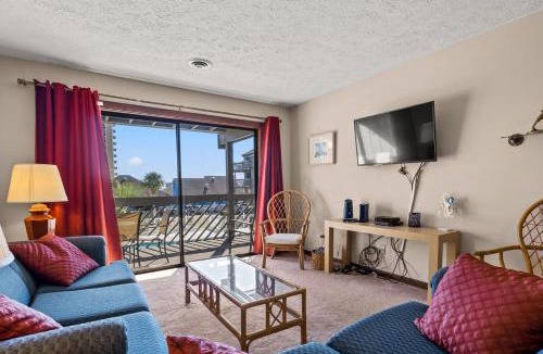 Myrtle Beach Apartment | Shipwatch I 108E