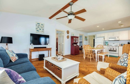 Surfside Beach House | Shore Leave - Sun, Sand & Zero Responsibilities