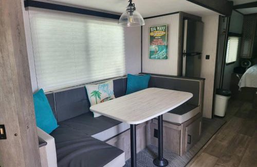 Rogers Bay House | Shore Thing Community Pool and Beach