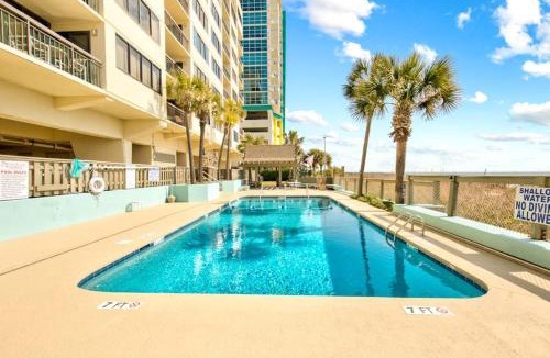 Crescent Beach Apartment | Shoreham Towers 3B