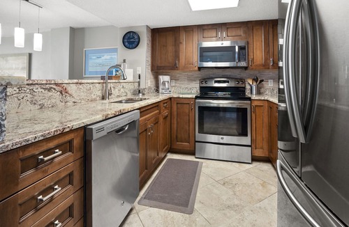 Crescent Beach Condo | ShorehamTowers Oceanfront Resort